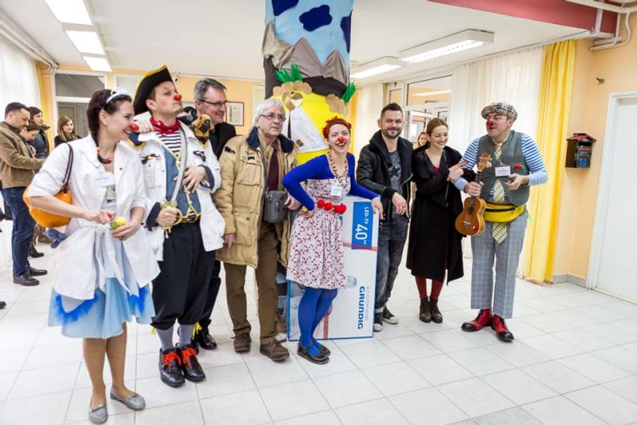 Dečak, Antonia Matković Šerić, Ante Cash i Crveni nosovi oduševili djecu u domu Maestral